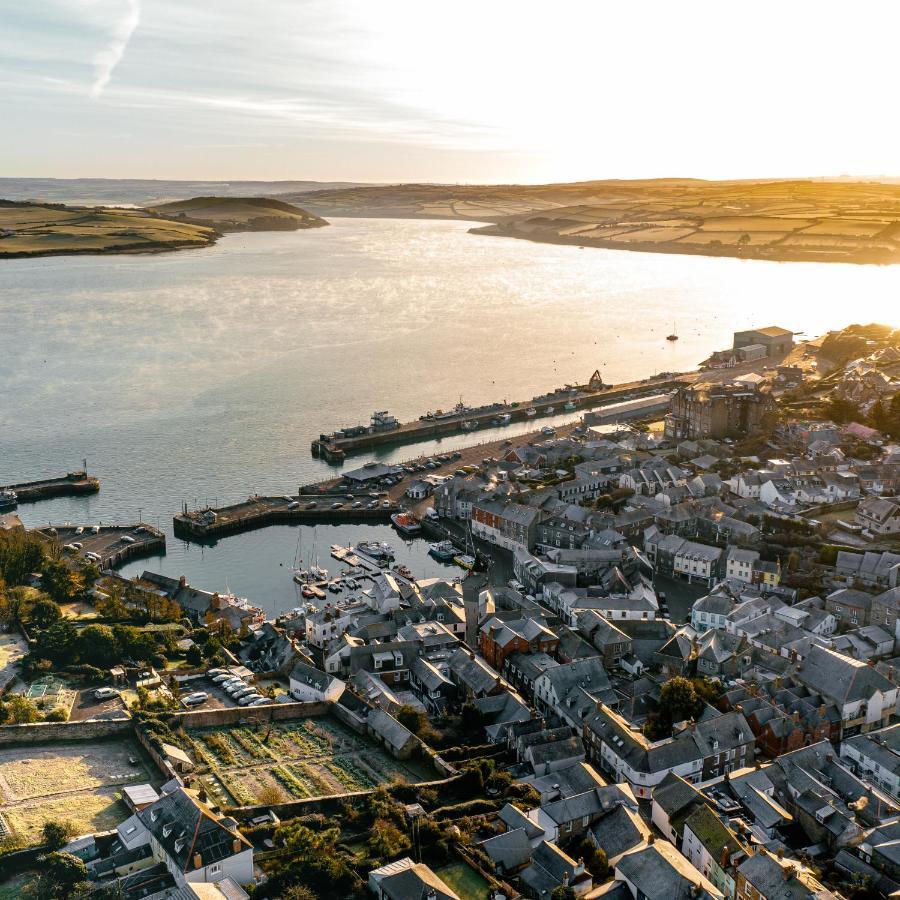 Padstow Escapes - Pajar Luxury Penthouse Apartment Exterior photo